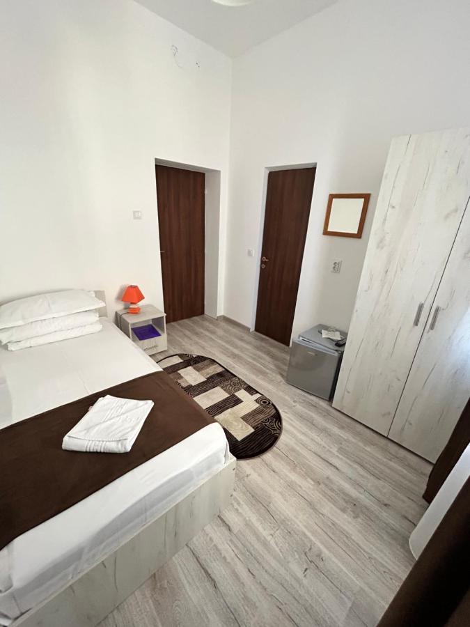 Hotel Continental City Center Iasi Exterior photo