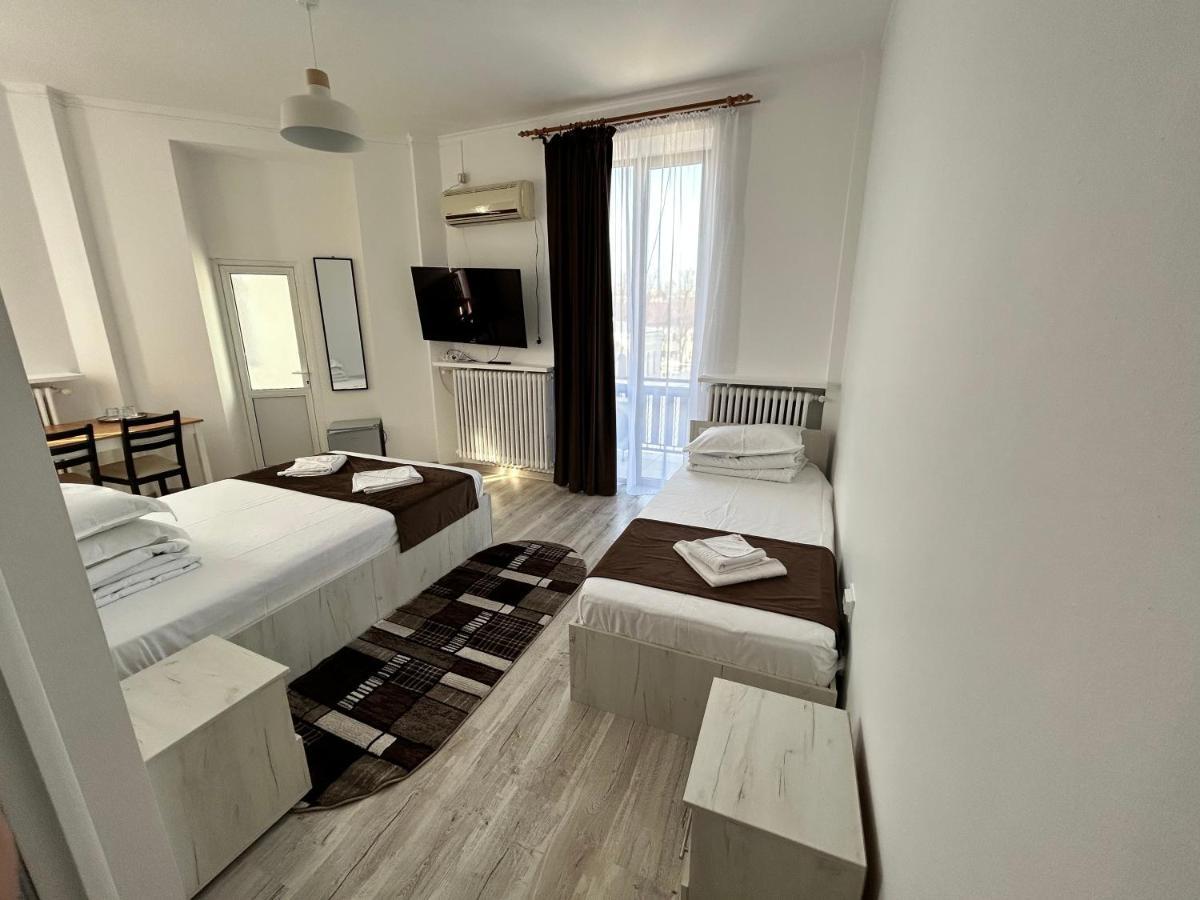 Hotel Continental City Center Iasi Exterior photo